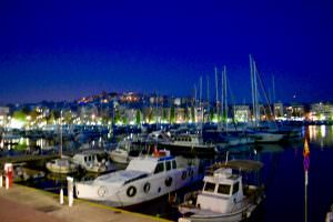Portul Pireu Attica si porturile sale: Marina Zea15